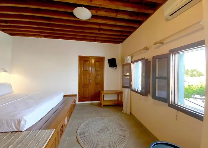 Arte Lindos Villa