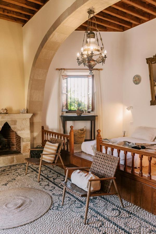 Arte * Lindos (Rhodes)